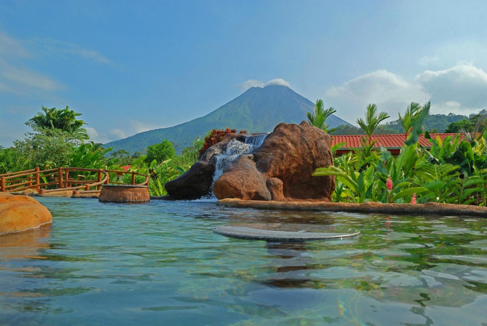 Volcano Lodge, Hotel & Thermal Experience