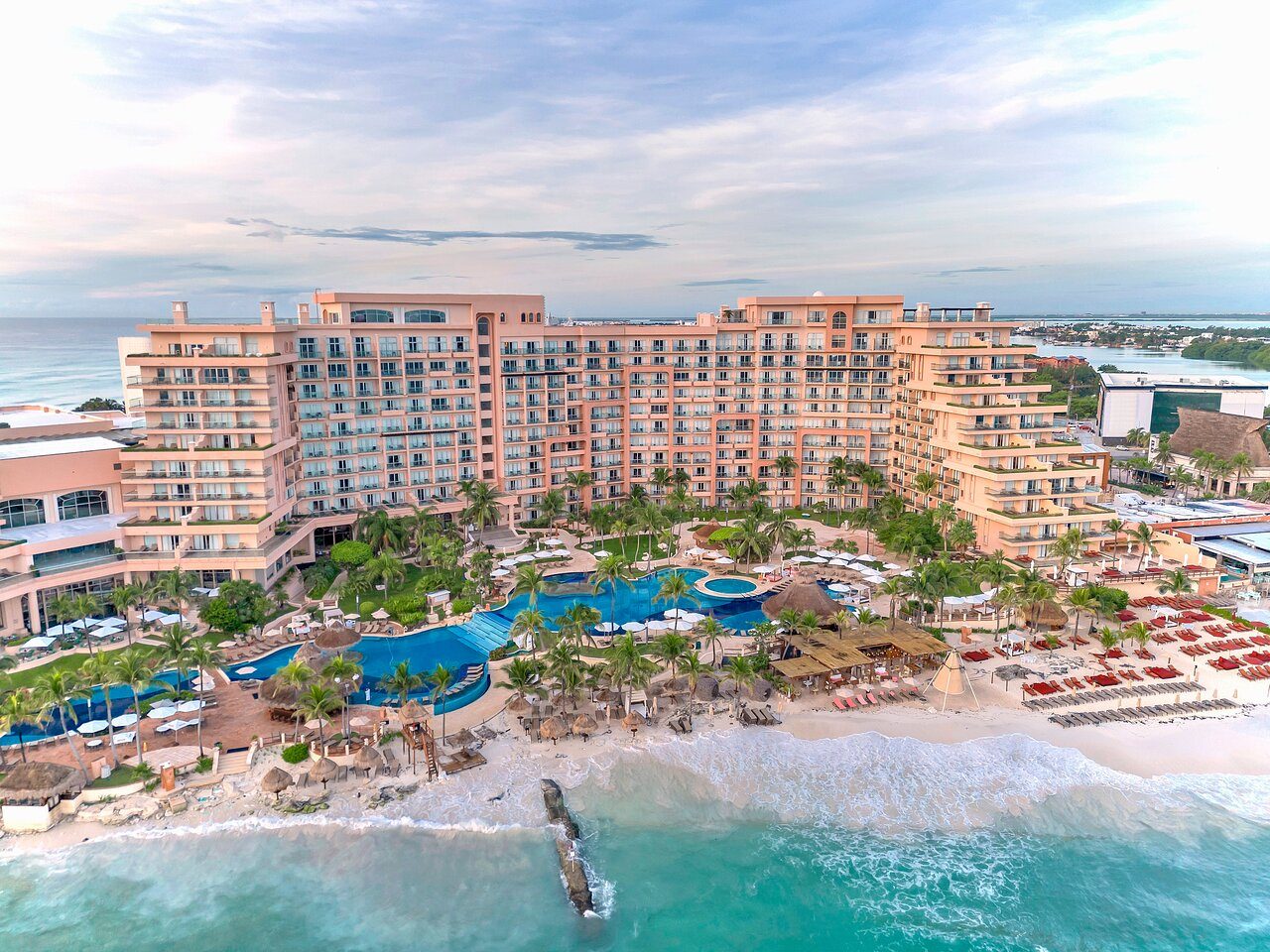 Grand Fiesta Americana Coral Beach
